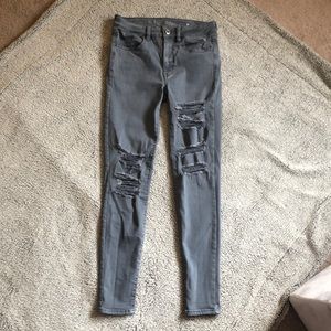 American Eagle- high waisted skinny jean in grey